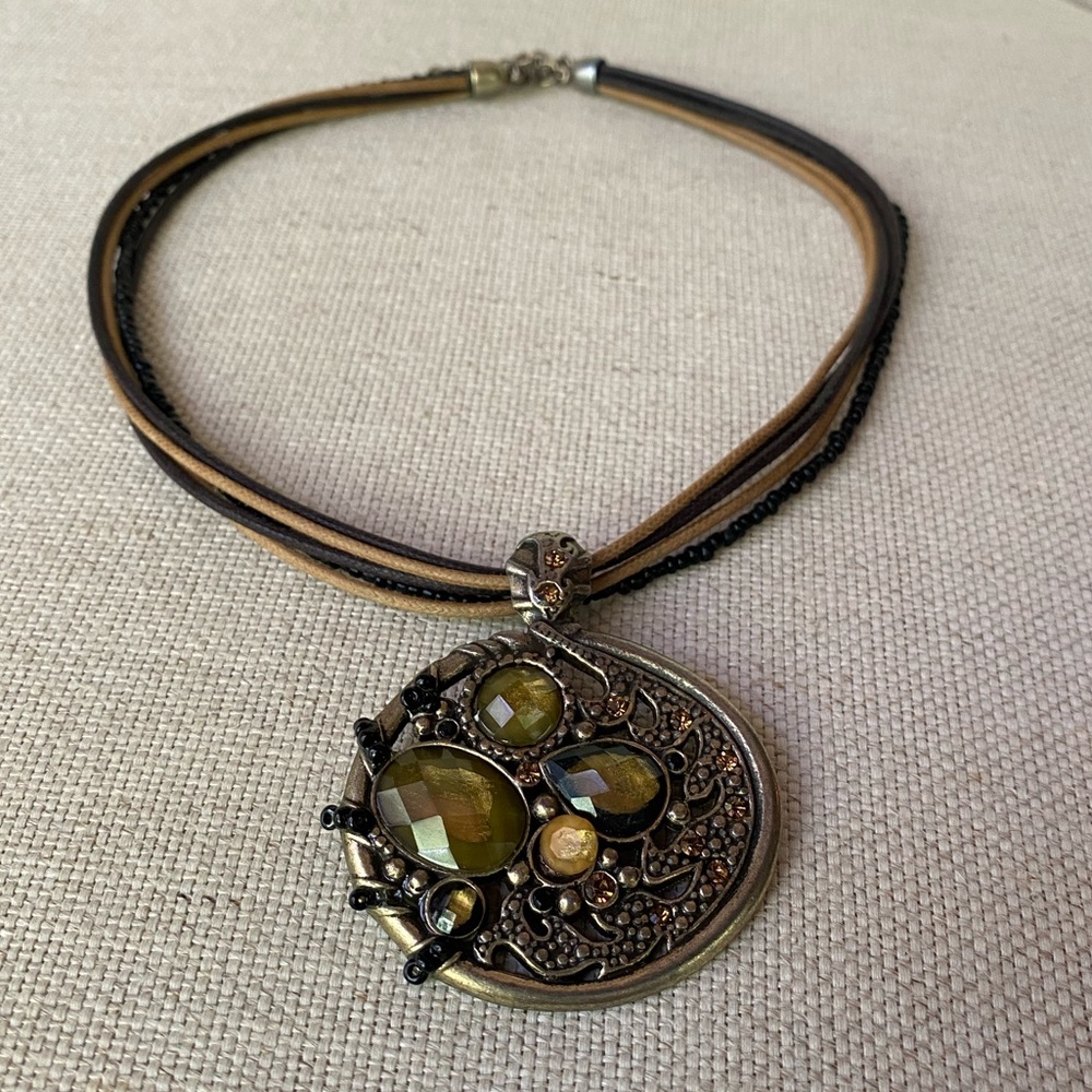 Circular Pendant Necklace